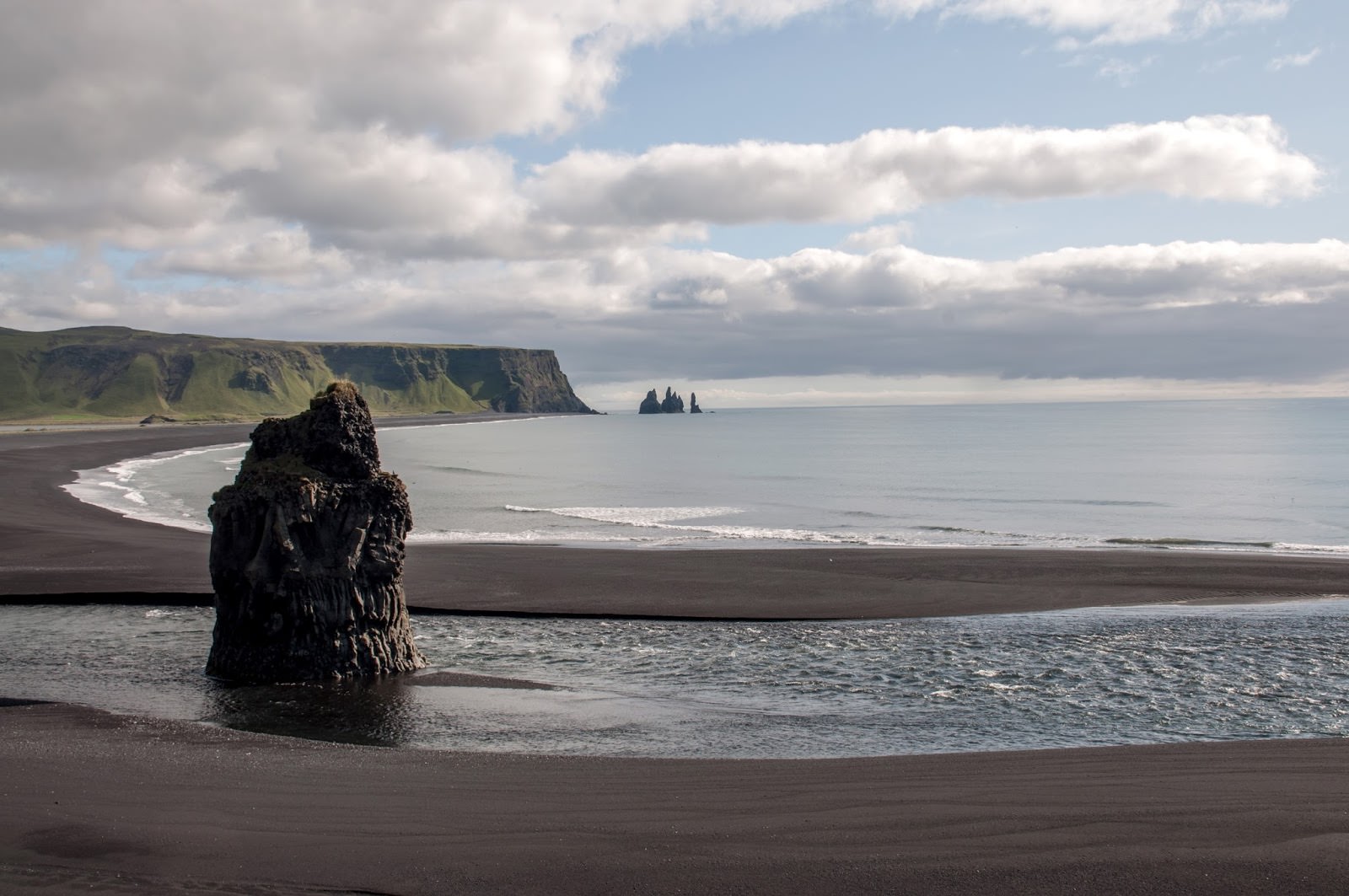 En este momento estás viendo Islandia – Costa sur: Vík í Mýrdal, Dyrhólaey, volcán Laki (día 5)