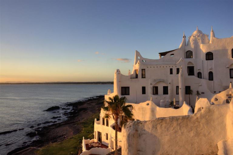 Lee más sobre el artículo Uruguay, Punta del Este, los ricos del sur¿Dónde alojarse?