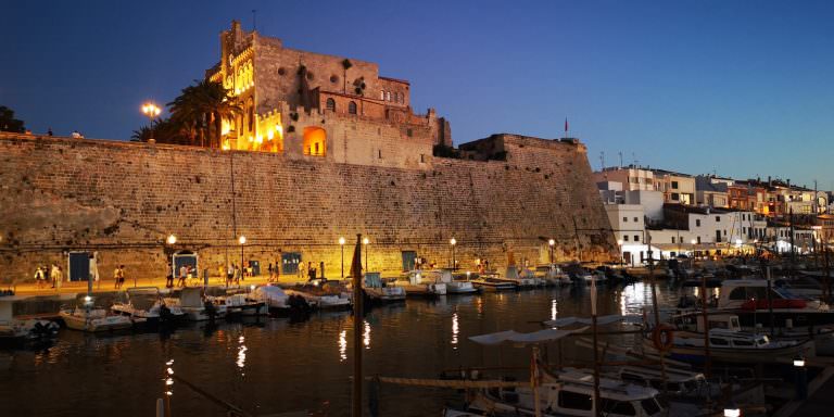 Lee más sobre el artículo Menorca – visitando Maó y Ciutadella