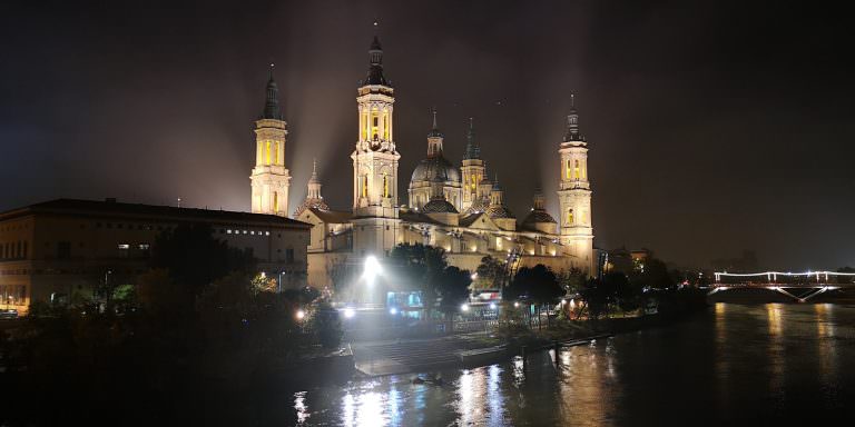 Lee más sobre el artículo Zaragoza, la capital del río Ebro