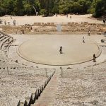 Epidauro y su espectacular teatro